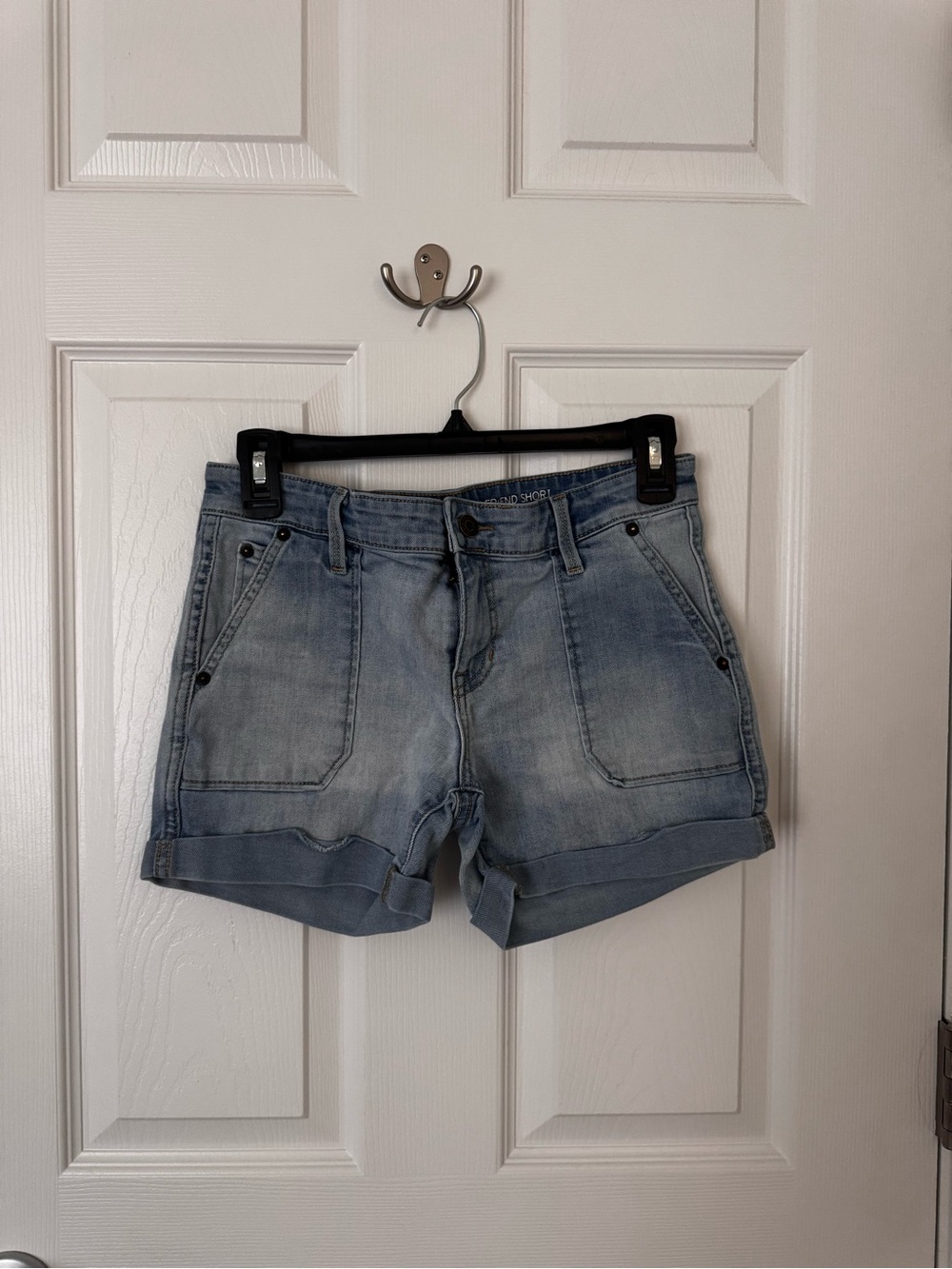 Gap Light Wash Denim Women’s Rolled Hem Shorts